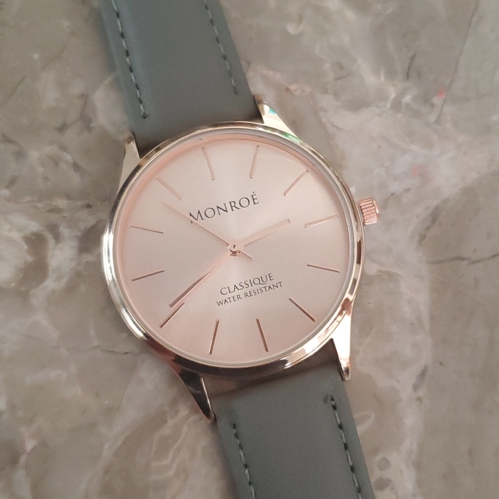 Brand new Monroe rose gold watch